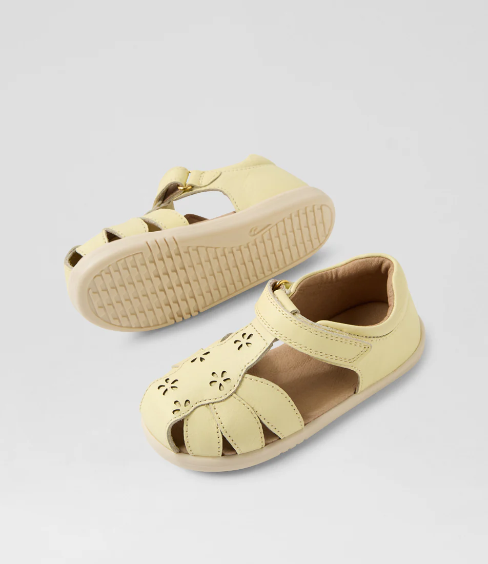 Holly - I-Walk - Wax Yellow - Image 4